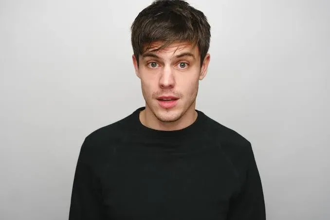 Ross Smith artist profile image