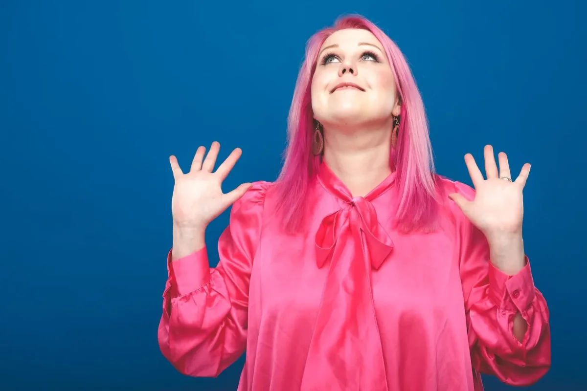 Lindsey Santoro artist profile image